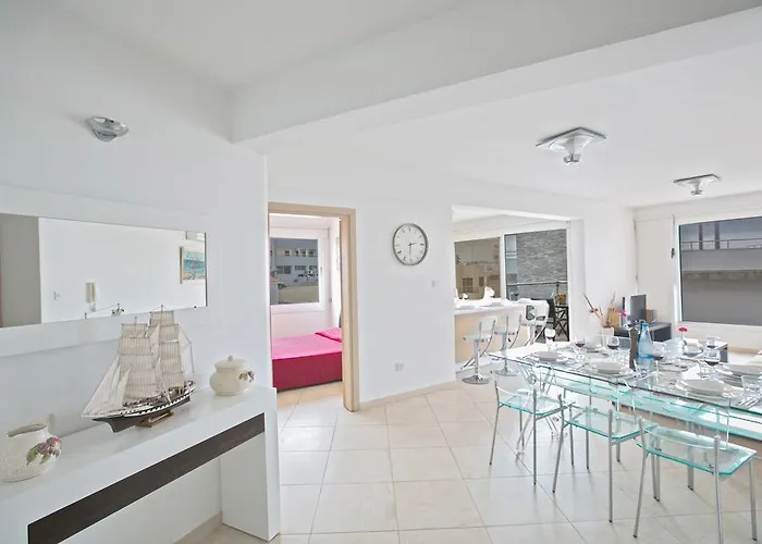 Pallinio Fig Tree Bay Protaras