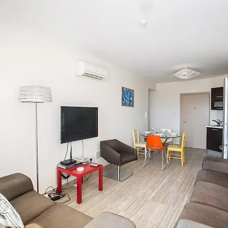 Pallinio Fig Tree Bay Protaras