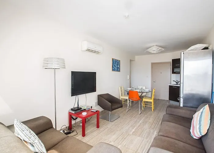 Pallinio Fig Tree Bay プロタラス